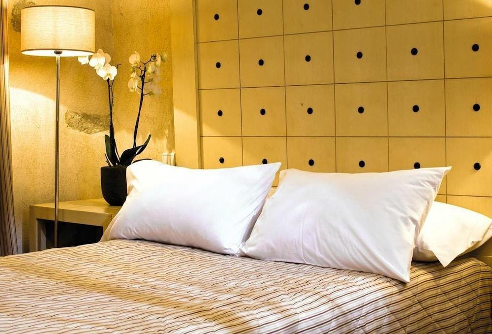Hotel Les Remparts Mirepoix  Εξωτερικό φωτογραφία