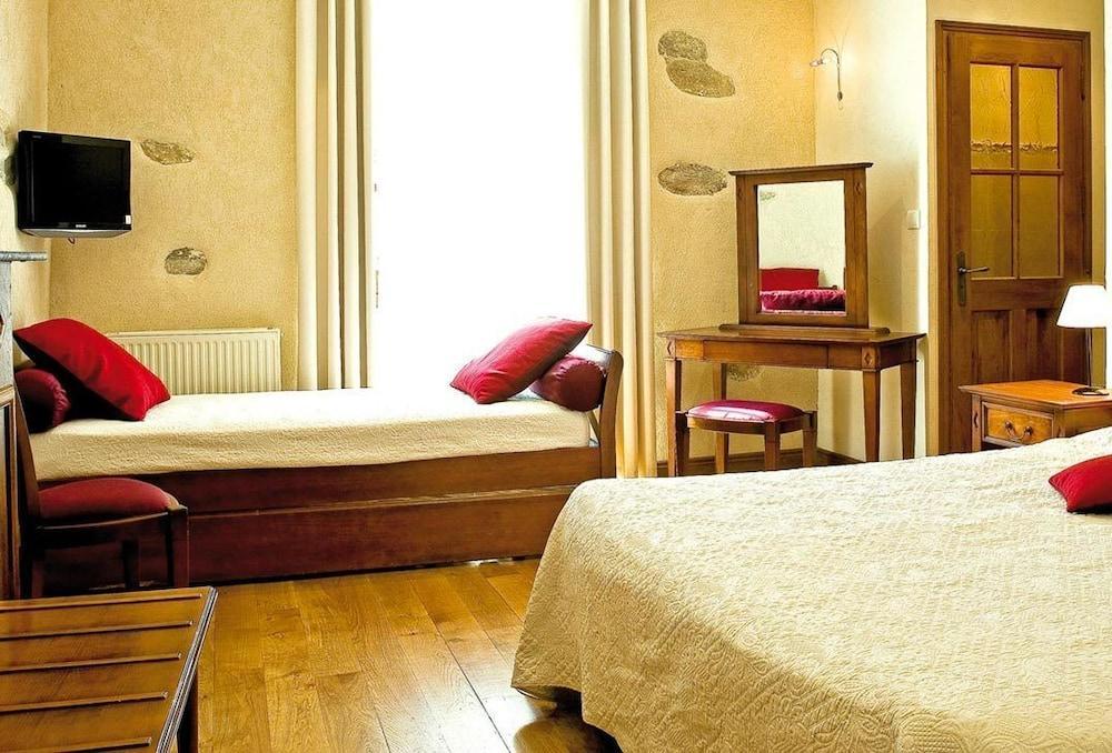 Hotel Les Remparts Mirepoix  Εξωτερικό φωτογραφία