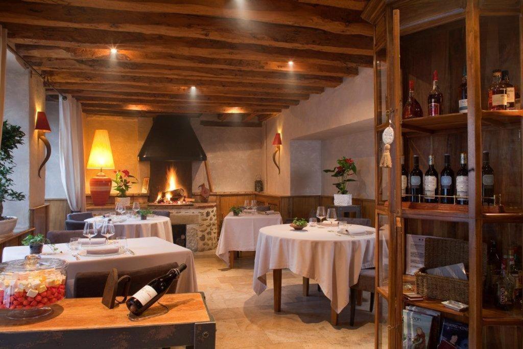 Hotel Les Remparts Mirepoix  Εξωτερικό φωτογραφία