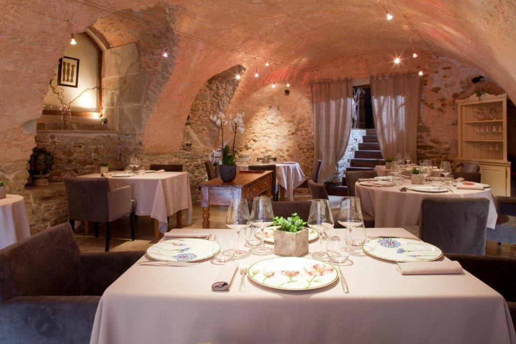 Hotel Les Remparts Mirepoix  Εξωτερικό φωτογραφία